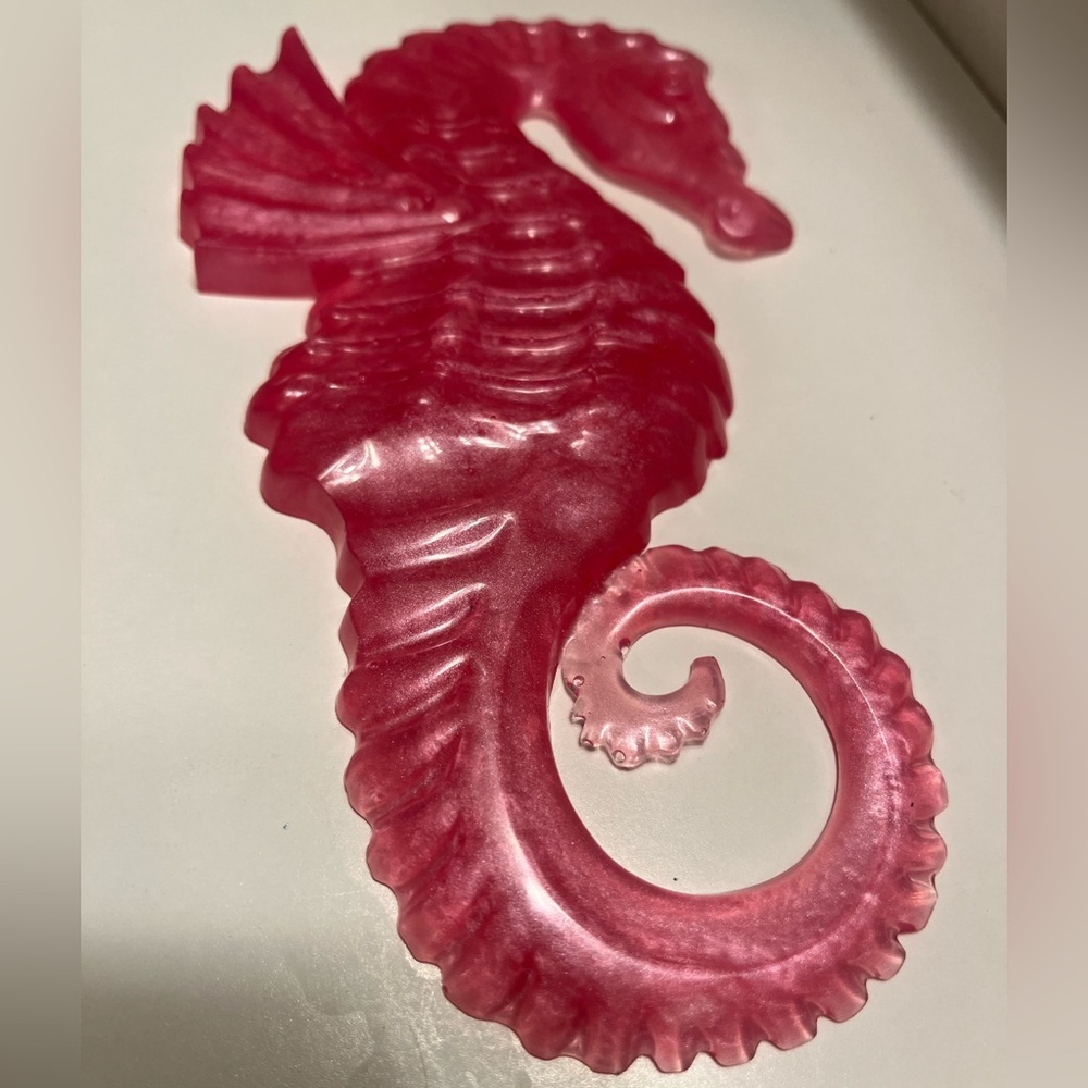 Pick (1) Seahorse Wall Art 4.5”x 8” - Picture 5 of 6